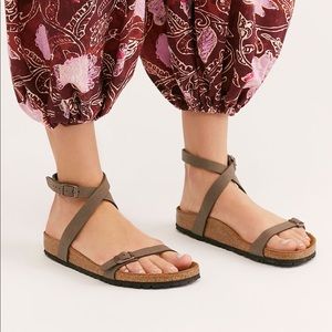 Daloa Birkenstock Sandal in Mocha Color